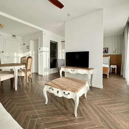 Ocean View Apartament *