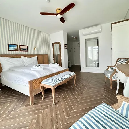 Ocean View Apartament *