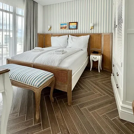 Ocean View Apartament *