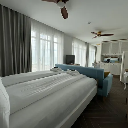Ocean View Apartament *