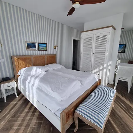 Ocean View Apartament