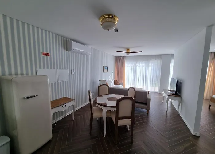 Ocean View * לוריניה